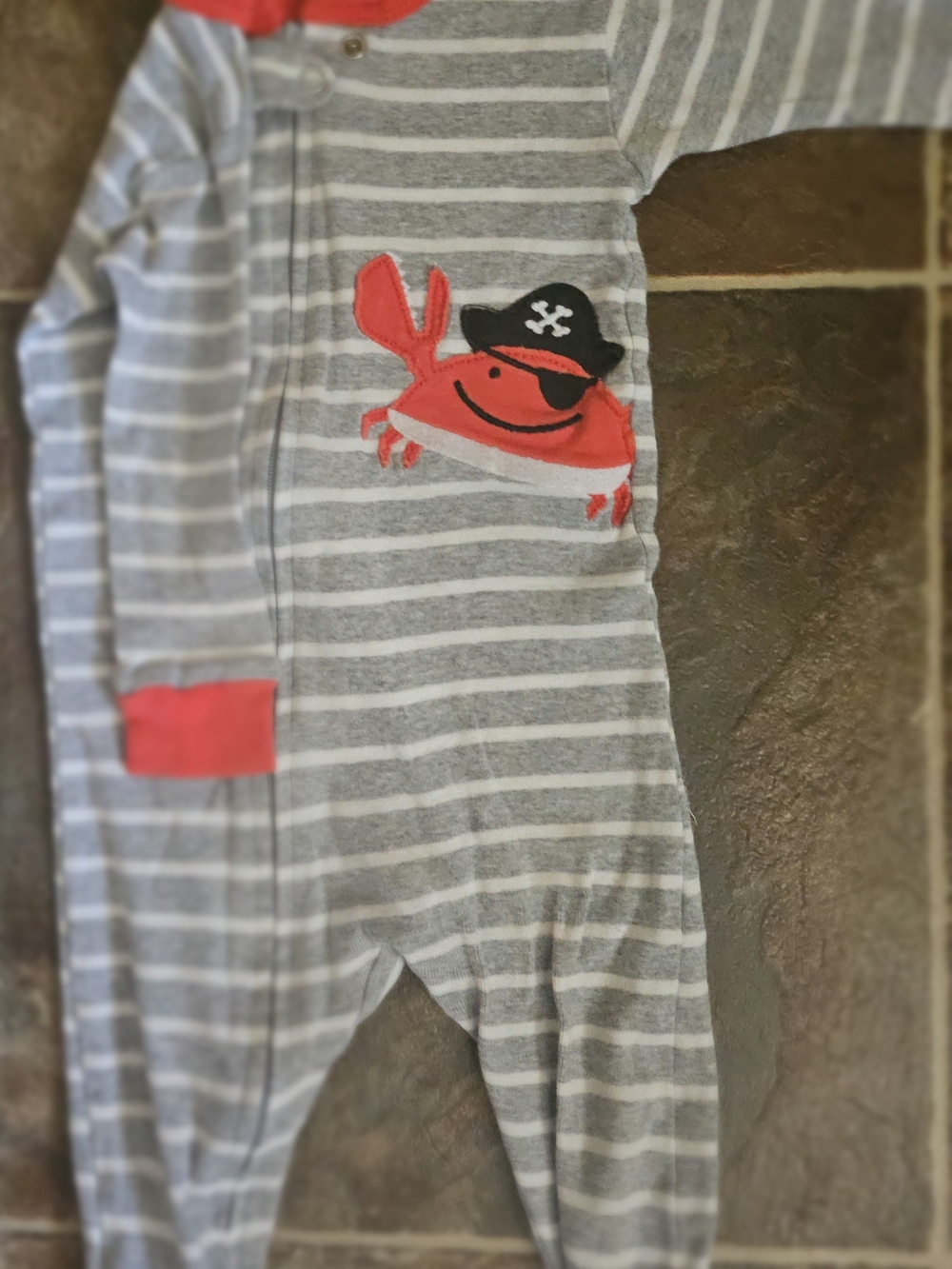 2 Sleepers PJS - Picture 3 of 7